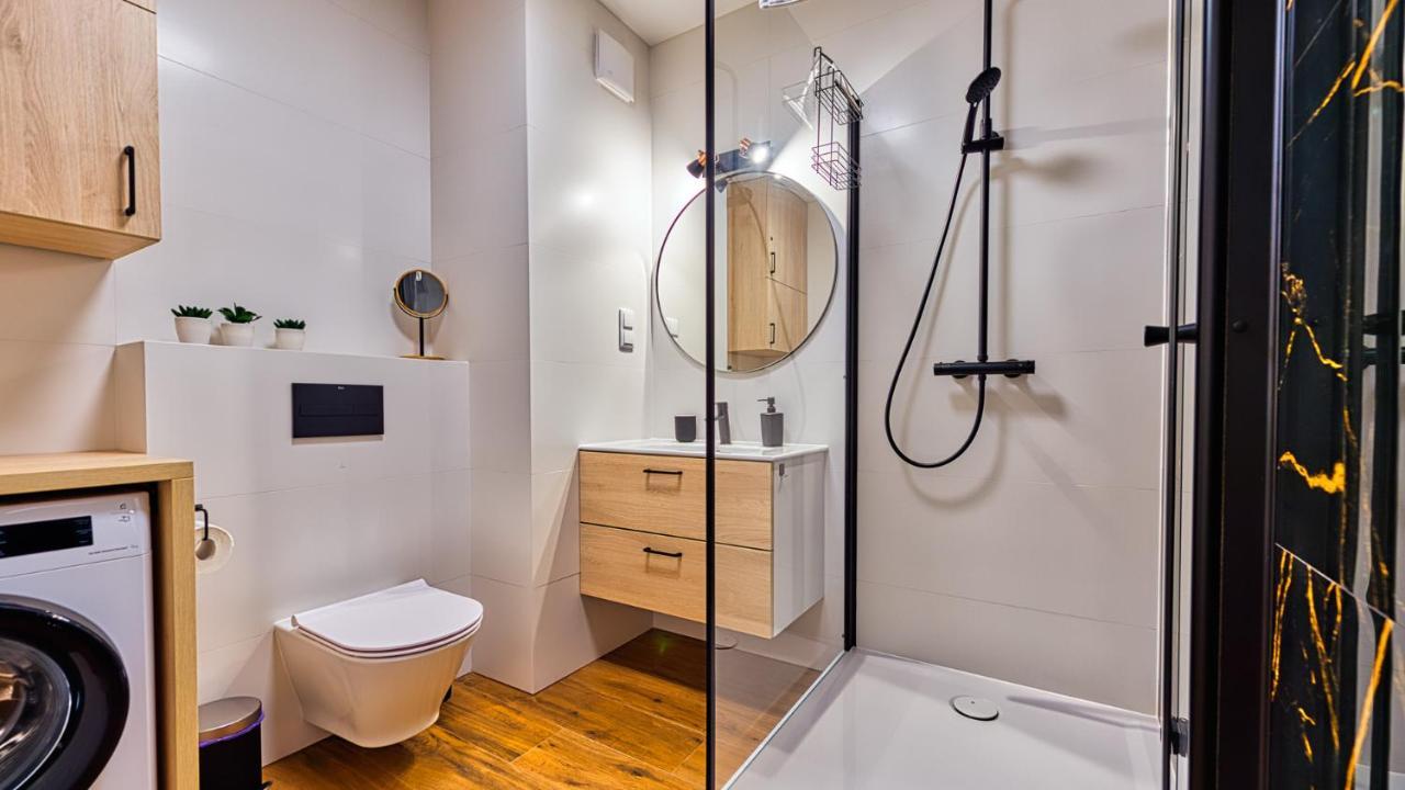 Apartament Pod Stogiem Izerskim - 5D Apartamenty Świeradów-Zdrój Eksteriør billede